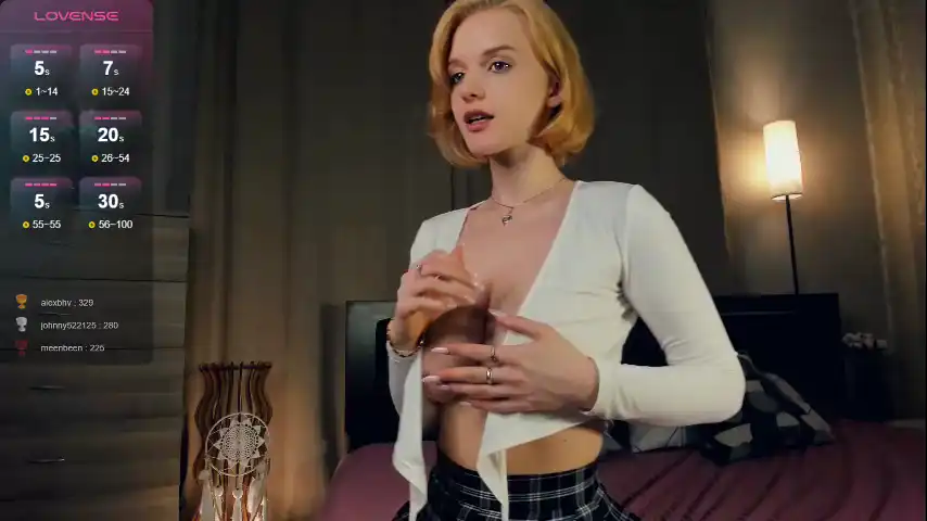 Doriflores – [Chaturbate] Hot Camgirl Blowjob – 2026-01-18 00:03:35