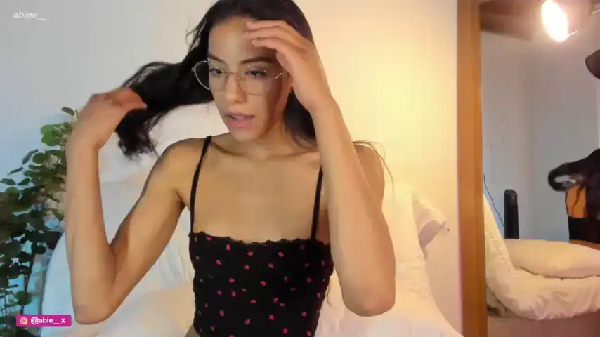 Abiee__ – [Chaturbate] Fisting Pussy Hottest Webcam Babe Nude Girl – 2025-12-31 09:09:59