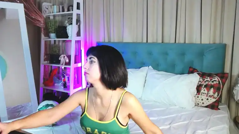 Heidye – [Streamate] Young Slut Nice Boobs Striptease – 2026-05-14 06:34:22