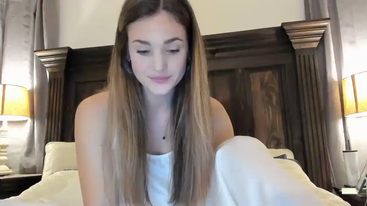 Ember_lynne – [Myfreecams] Dream Girl Erotic Busty – 2026-01-16 00:38:44