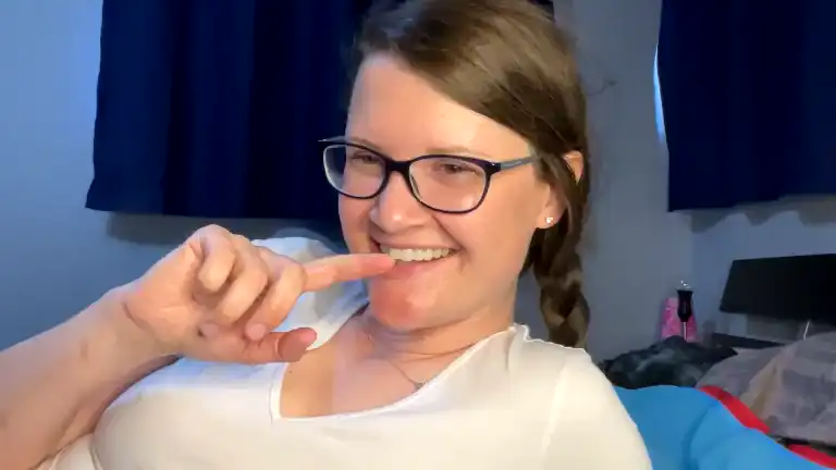 Honeypuppy – [Streamate] Does Everything Babe Hidden – 2025-07-28 21:22:58