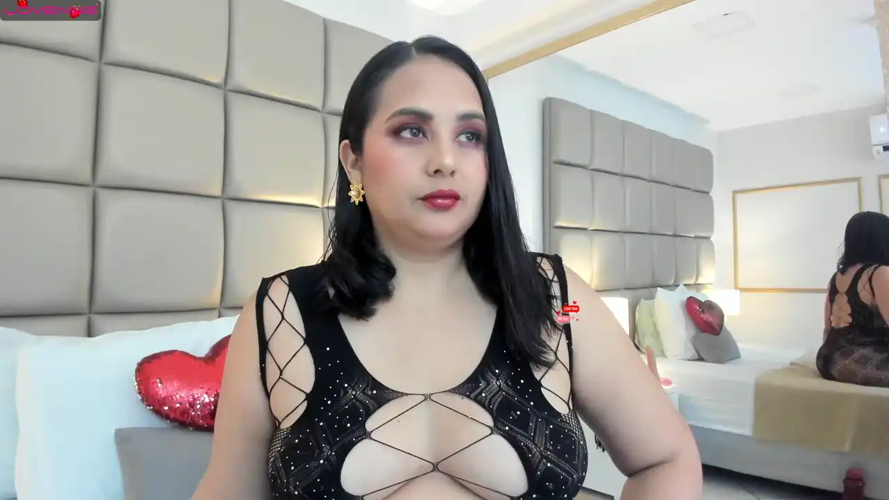 Kendalreus – [Xlovecam] Camwhores Interactive Toy Fucking Pussy – 2025-11-28 19:49:01