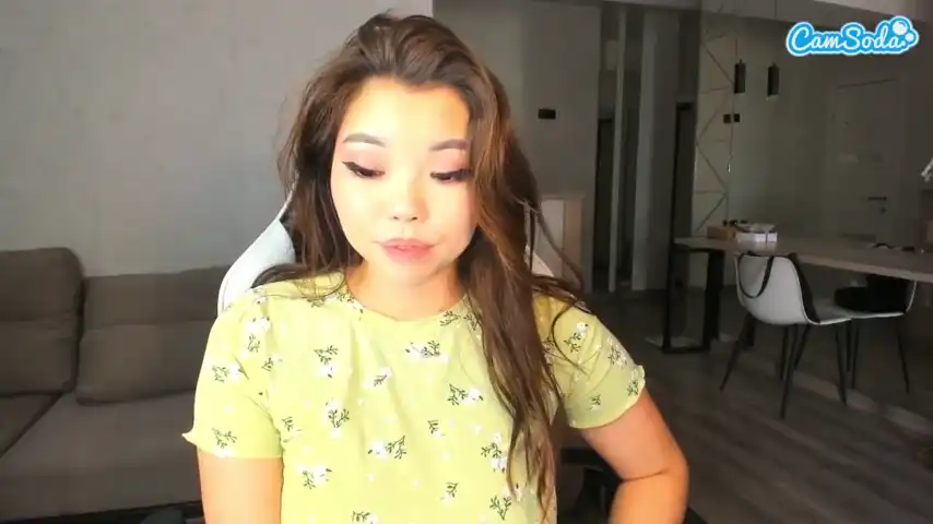 Moonlovee – [Camsoda] Fucks Herself Webcam Realsex – 2025-09-16 01:58:11