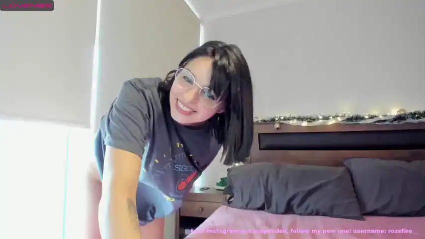 Yourfreakygirl – [Chaturbate] Masturbation Fun Stream Record – 2025-11-03 10:09:51