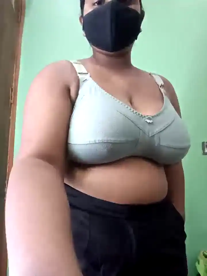 Kanak_5 – [Stripchat] Young Slut Huge Lesbian – 2025-09-25 11:45:01