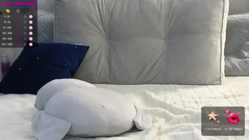 Smilym – [Bongacams] Mom Recording Shows Ass – 2026-04-09 20:12:59