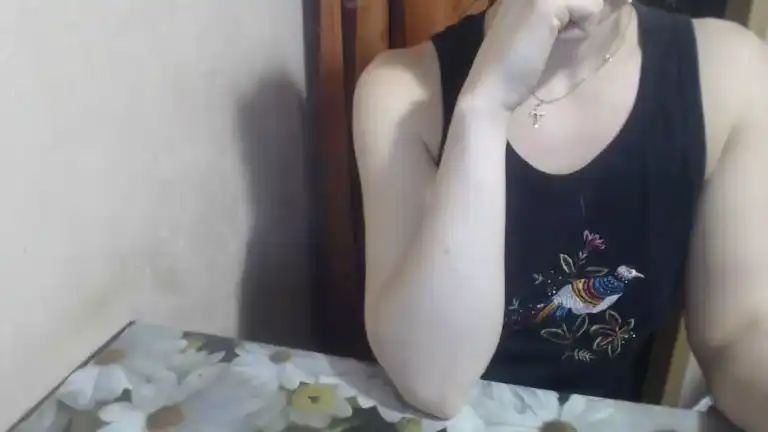 Lilydreamy – [Streamate] Domi Sexy Sister Cam Show – 2026-05-21 12:49:33
