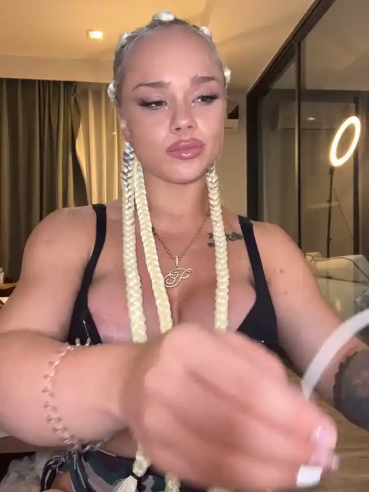 Pennyprincess – [Stripchat] Gorgeous Spy Video Does Everything – 2025-12-02 08:15:20