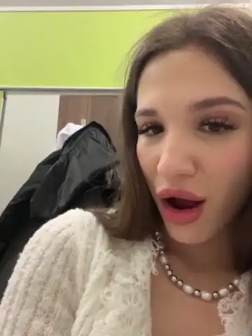 Shy_priincess – [Stripchat] Natural Shaved Webcam Model – 2026-06-01 18:41:37