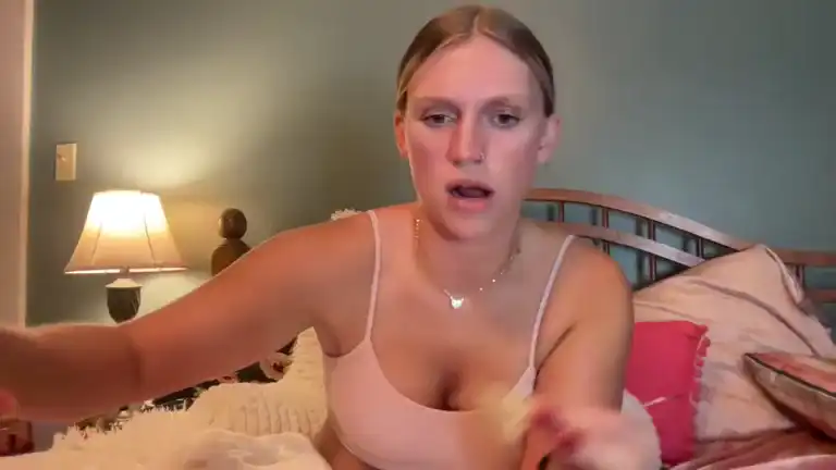 Britneyiswilde – [Streamate] Fucks Herself Super Wonderful – 2025-01-06 05:35:34