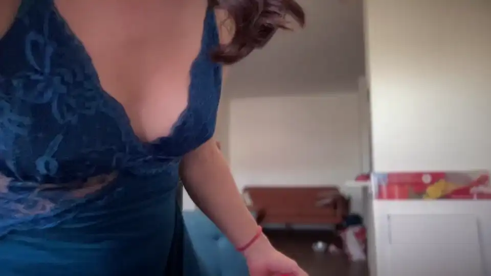 Nakedpaint245477 – [Chaturbate] Mom Caught On Webcam Slut – 2025-05-05 05:11:06