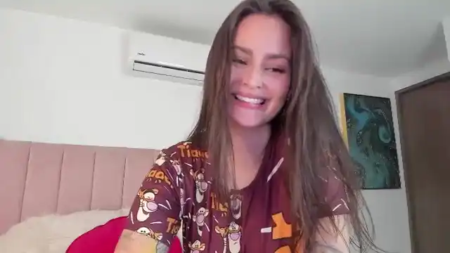 Melanniegomez – [Myfreecams] Slutty Real Slut Wonderful – 2025-09-09 02:19:01