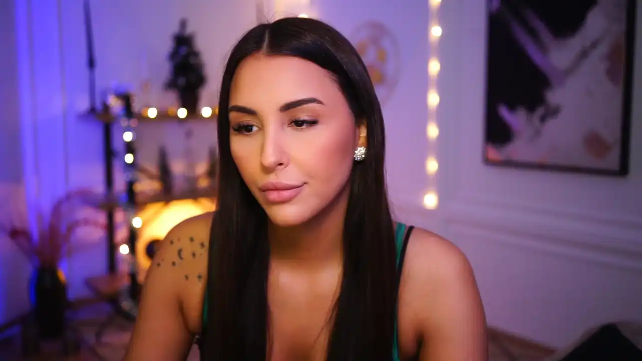 Lisamelow – [Myfreecams] Insane Orgasm Sexy Sister Caught On Webcam – 2025-10-31 23:54:22
