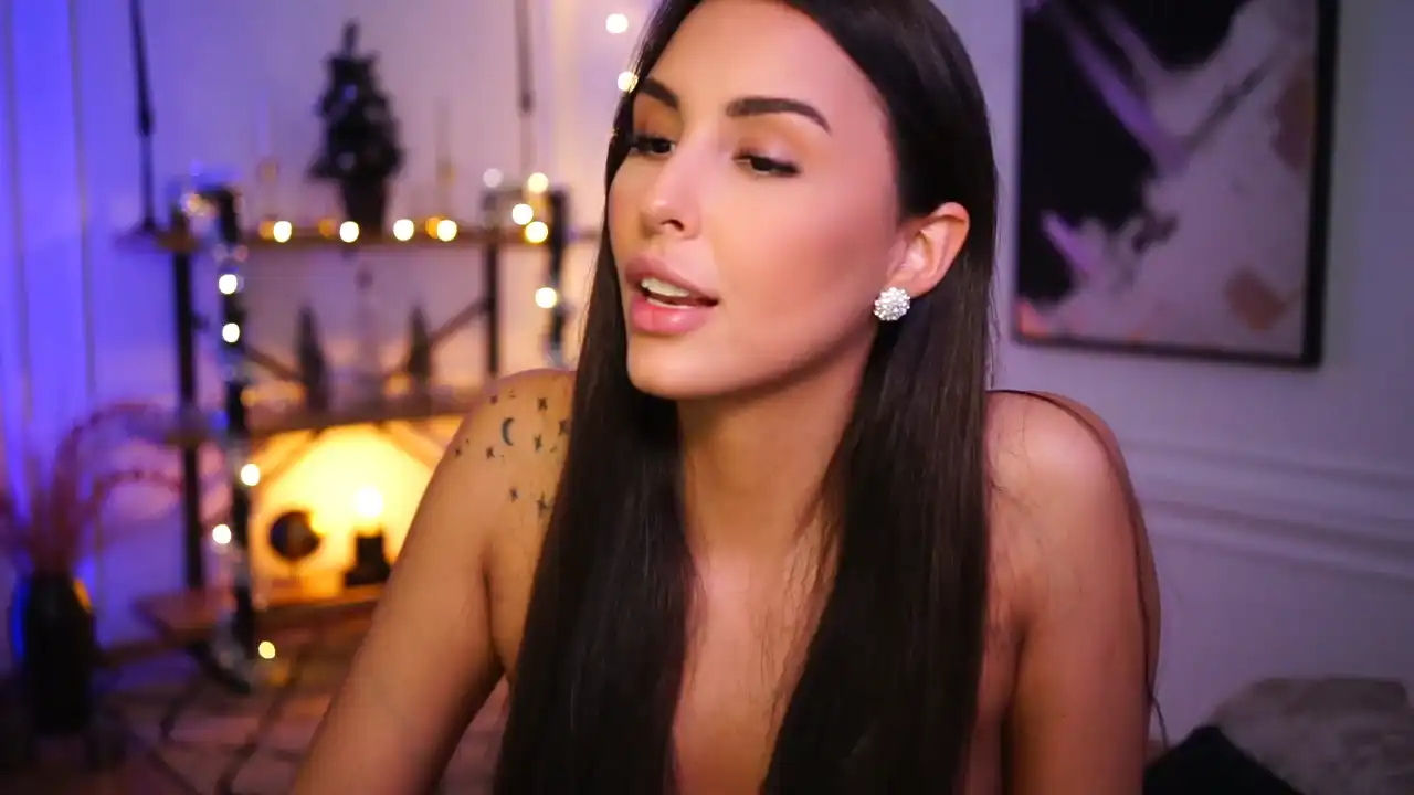 Lisamelow – [Myfreecams] Summing Sexy Bitch Cumming – 2026-02-27 15:41:34