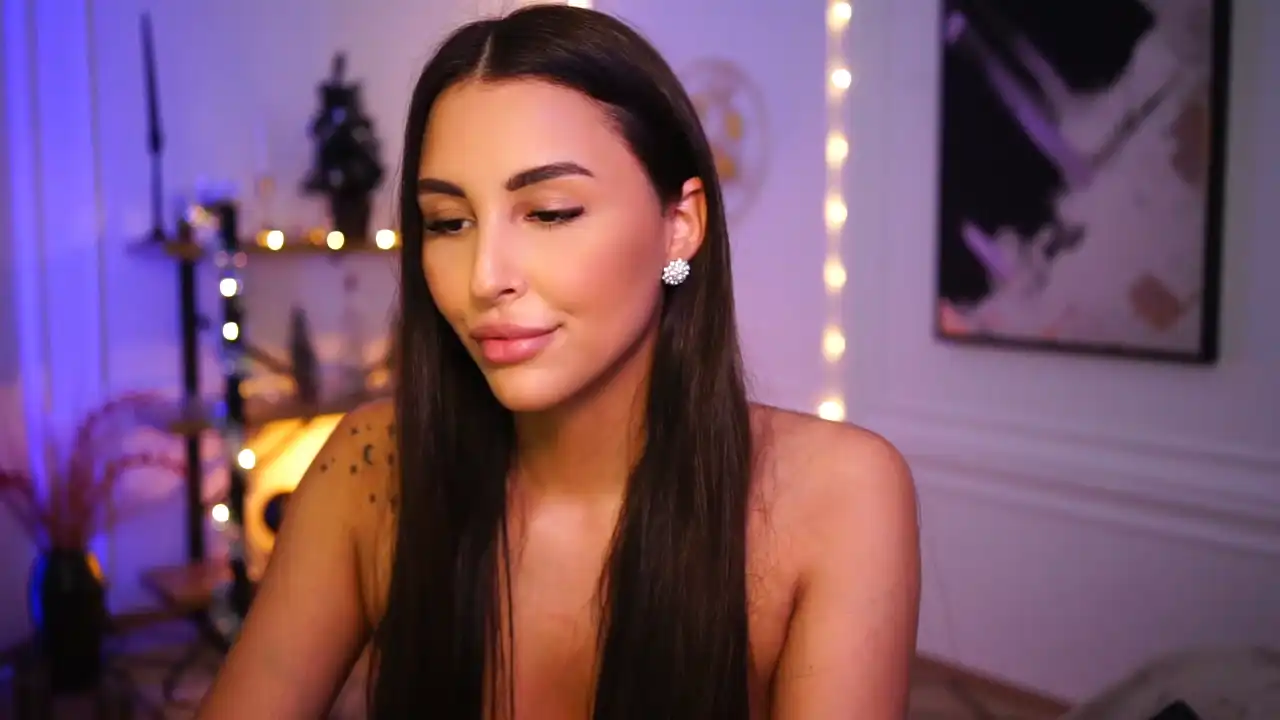 Lisamelow – [Myfreecams] College Girl Natural Ass – 2025-10-27 00:32:26