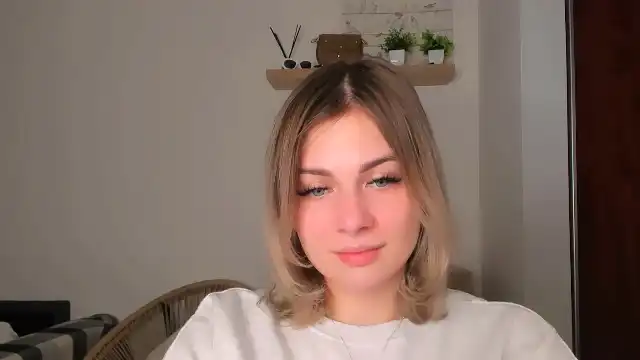 Earlyybird – [Myfreecams] Hidden Insane Orgasm Wonderful – 2026-03-04 04:19:55