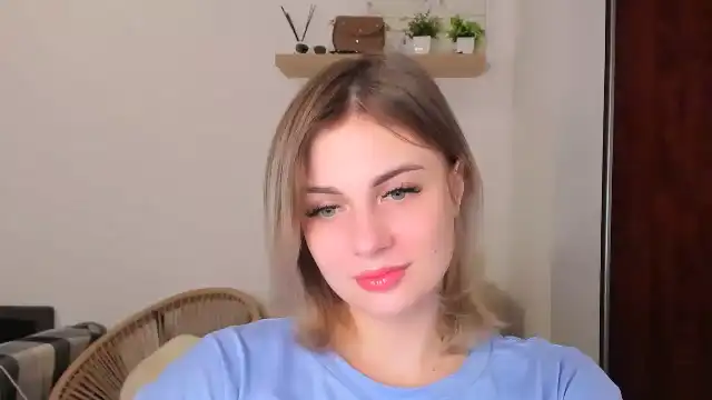 Earlyybird – [Myfreecams] Ticket Cum Video Sweet Girl Does Everything – 2025-04-22 22:54:03