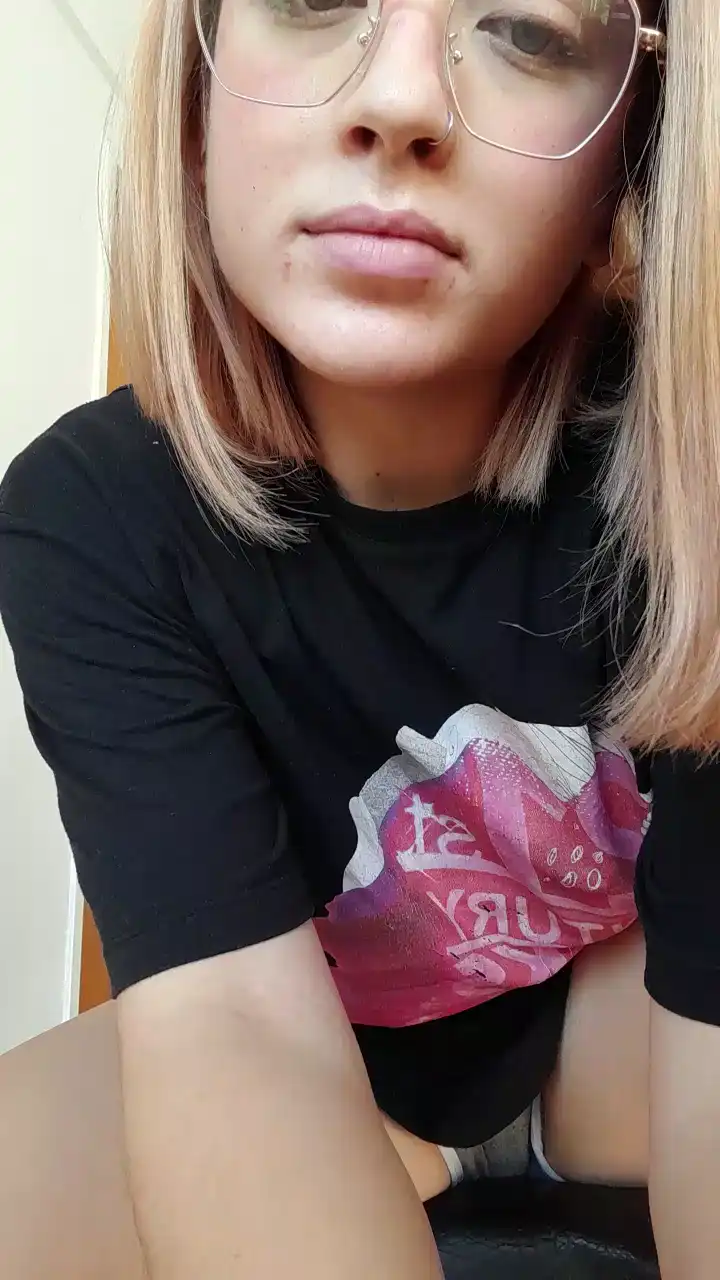 _paupcorn – [Cam4] Webcamsex Real Slut Nice – 2025-11-14 15:00:32