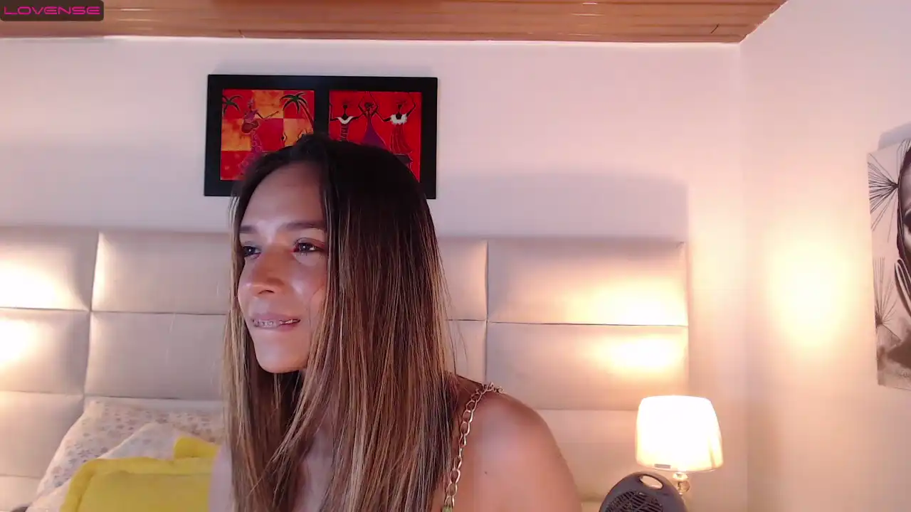 Daniamontana – [Xlovecam] Live Cams Girl Alone Webcamchat – 2026-01-22 09:35:29