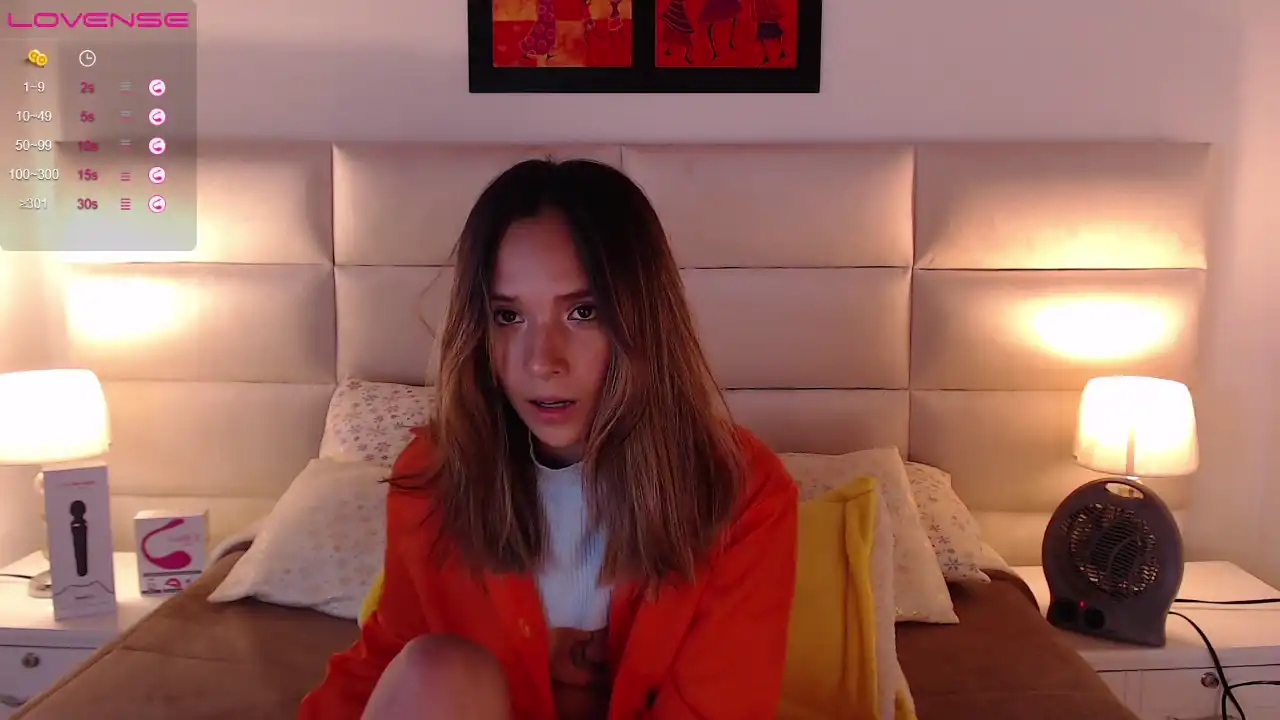Daniamontana – [Xlovecam] Gets Dirty Home Alone Live Show – 2025-11-29 22:13:51