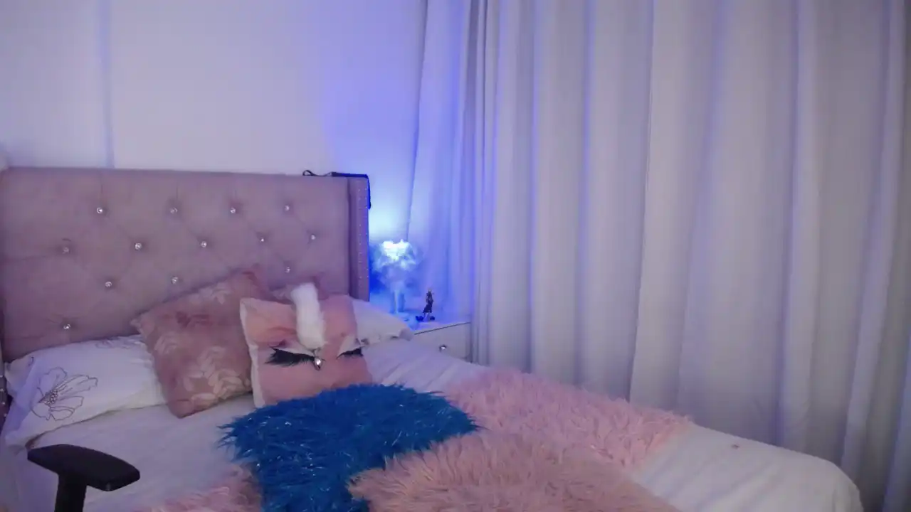 Destiny_sweet – [Manyvids Live] Home Video Lesbian Huge – 2025-11-07 15:16:06