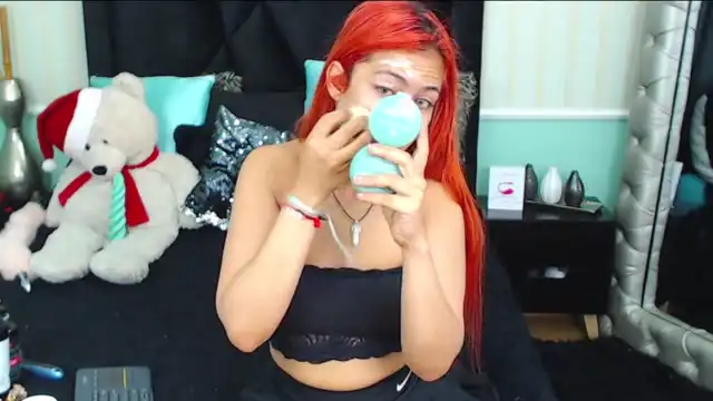 Tarahdustin – [Xlovecam] Gets Lucky Rubbing Pussy Cute Webcam Girl – 2025-04-04 23:12:10