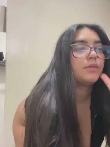 Yaya_thickkii – [Stripchat] Naked Model Blowjob Busty – 2025-09-27 14:47:38
