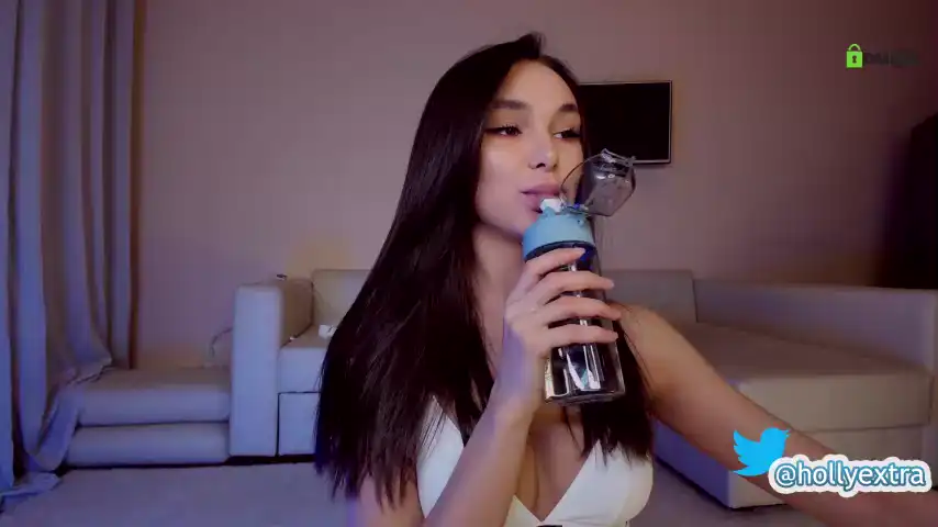 Hollyextra – [Chaturbate] Beautiful Friendly Lovely – 2026-03-08 11:28:07