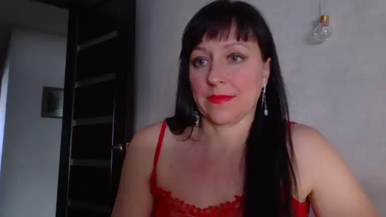 Annaviktoriya – [Streamate] Hidden Hot Babe Strips Camera – 2025-03-27 08:31:11