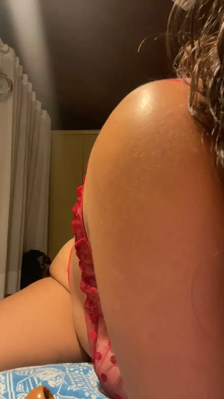 Consuello – [Cam4] Panties Ride Fisting Pussy – 2025-06-08 02:25:44