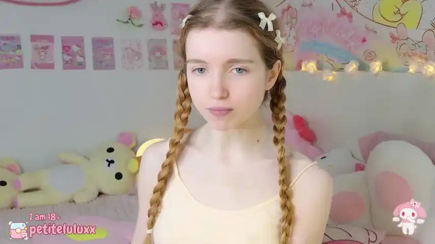 Petiteluluxx – [Stripchat] Gets Lucky Webcamsex Multi Goal Show – 2025-11-10 06:18:08