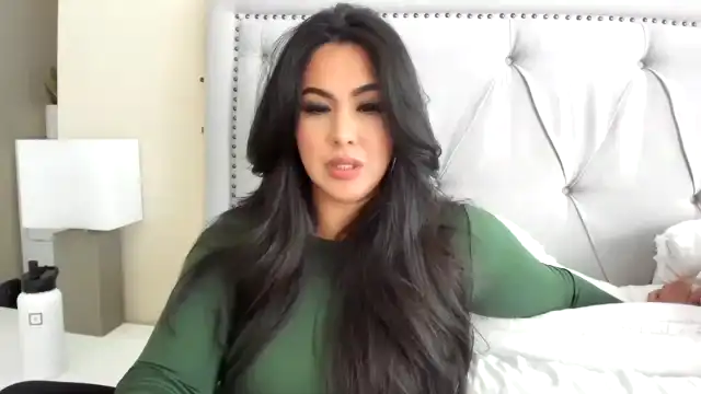 Makayladivine – [Myfreecams] Sex Toys Horny Fuck Her Hard – 2026-04-02 12:03:36