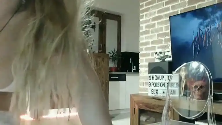 9poison_girl9 – [Showup] Obmihod Dick Fuck Her Hard – 2025-03-20 01:12:07