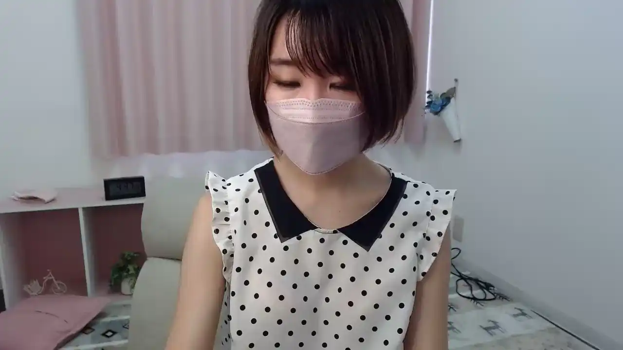 Chiess – [Sakuralive] Fingering Surprise Natural Body – 2025-10-18 18:04:01