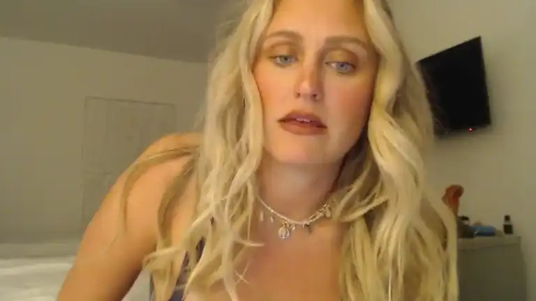 Savluv – [Streamate] Caught On Webcam Domi Multi Goal Show – 2026-05-15 01:45:55