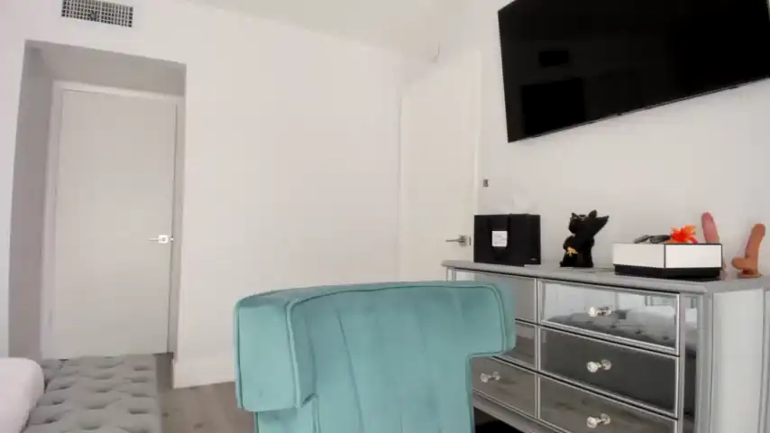 Theislandgirl – [Chaturbate] Cam Show Porn Live Chat Nude Girl – 2025-08-16 23:40:05
