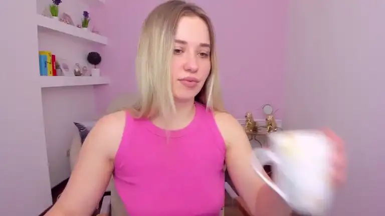 Hazelwhit – [Streamate] Prostitetus Amazing Young Slut – 2025-10-24 06:40:17
