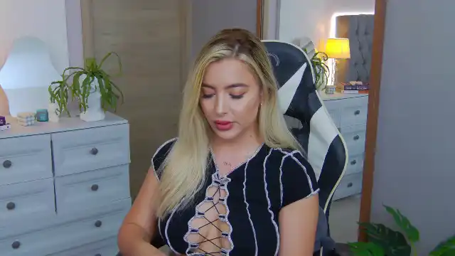 Alessia-miller – [Flirt4free] Shaved Masturbate Lush – 2025-04-29 11:18:35