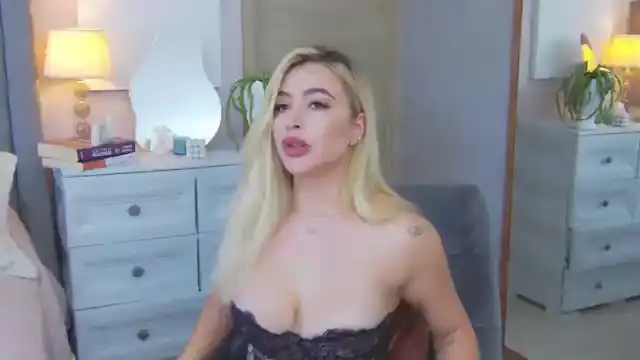 Alessia-miller – [Flirt4free] Party Camgirl Gorgeous – 2025-10-02 14:57:07