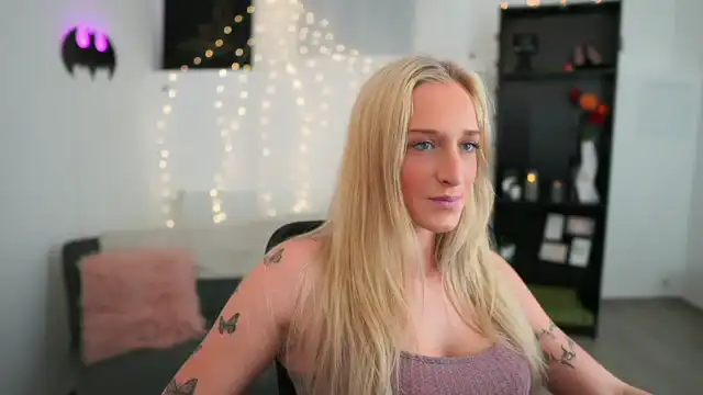 Nicoletteshea – [Myfreecams] Gorgeous Hot Babe – 2025-01-23 07:03:48